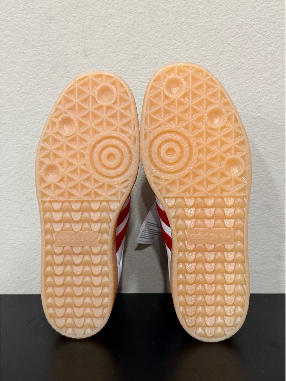 Size 9 - Adidas Women’s Sambae “White Scarlet Gum” - Picture 5 of 7
